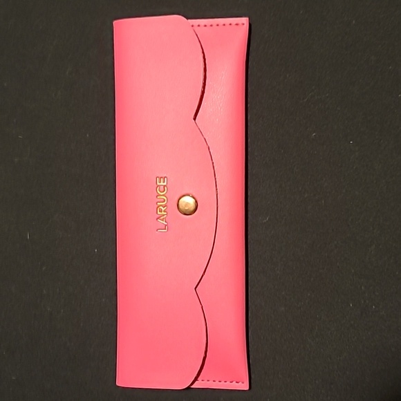 Laruce Kayla 4 eye makeup brush set in pink - Picture 3 of 6